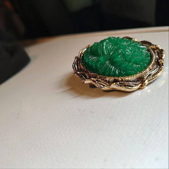 Carved Peking Jade Glass Flower Brooch Silver Tone Vintage Czech Untested Silver - Picture 5 of 7